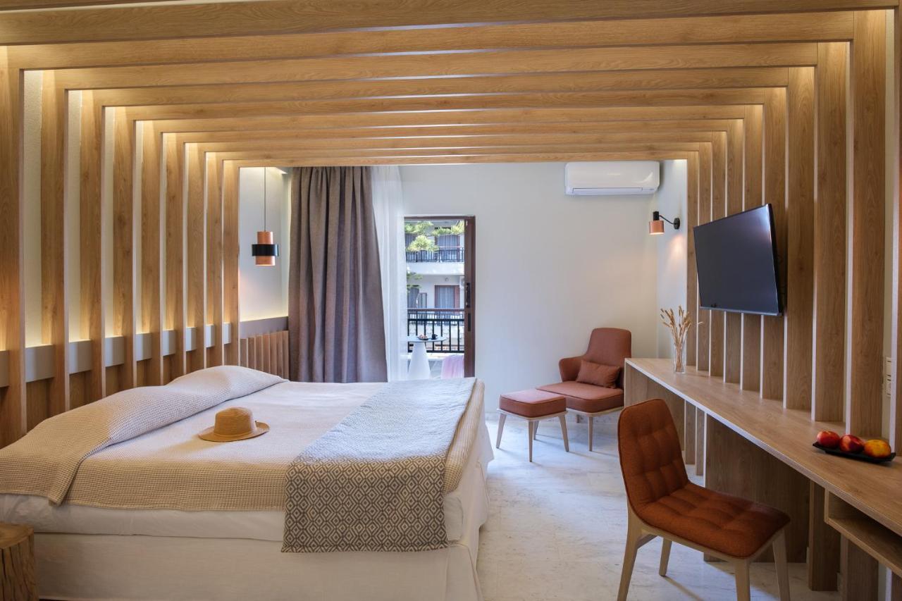 Bourtzi Hotel Città di Skiathos Esterno foto